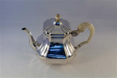 13594.2 foto 01.jpg; 13594.02; Theepot model nr. 1513 "Versailles"; theepot